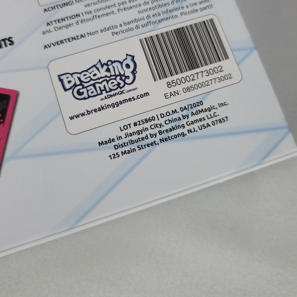 Can't Catch Harry - An Odd 1s Out Card Game - Picture 3 of 13